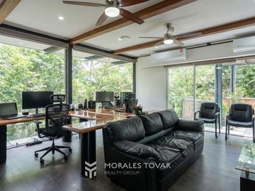 RESIDENCIA EN VENTA EN LOMAS DEL VALLE ZAPOPAN