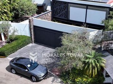 RESIDENCIA EN VENTA EN LOMAS DEL VALLE ZAPOPAN