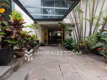 RESIDENCIA EN VENTA EN LOMAS DEL VALLE ZAPOPAN