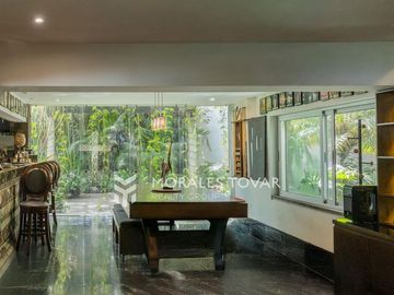 RESIDENCIA EN VENTA EN LOMAS DEL VALLE ZAPOPAN