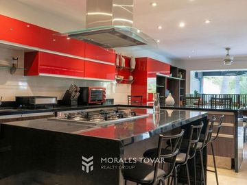 RESIDENCIA EN VENTA EN LOMAS DEL VALLE ZAPOPAN