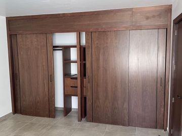 CASA EN VENTA COL. LOMAS ALTAS ZAPOPAN