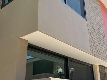 CASA EN VENTA COL. LOMAS ALTAS ZAPOPAN
