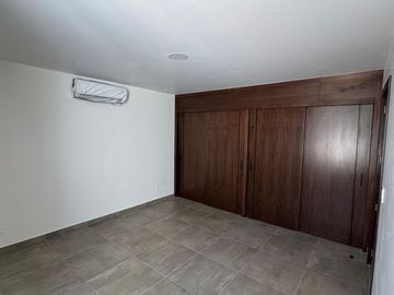 CASA EN VENTA COL. LOMAS ALTAS ZAPOPAN