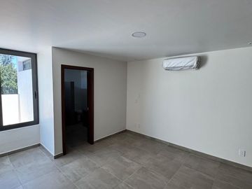 CASA EN VENTA COL. LOMAS ALTAS ZAPOPAN