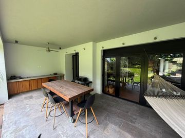 ESPECTACULAR casa a solo 5 minutos del consulado americano