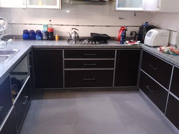 Venta de Casa 5 Amb.  S/Lote 10x20  en Tablada - Muy Buen Estado con fondo libre con Quincho