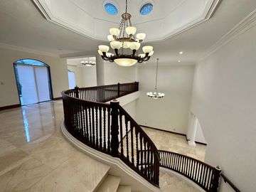 CASA EN VENTA EN PUERTA DE HIERRO