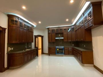 CASA EN VENTA EN PUERTA DE HIERRO