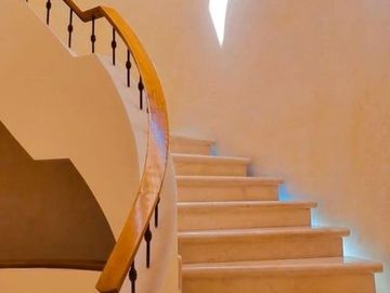 ESPECTACULAR CASA EN PUERTA DE HIERRO EN COTO