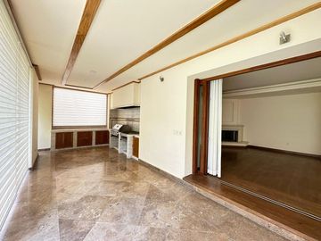 ESPECTACULAR CASA EN PUERTA DE HIERRO EN COTO