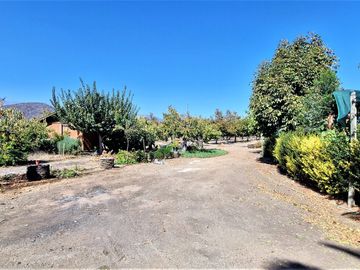 Parcela en venta de 2 hectáreas,  productiva, en El Melón, Nogales. 15.350 UF.