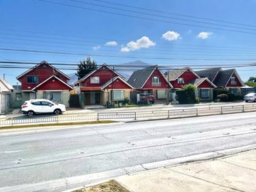 Venta de casa en Condominio en La Cruz, 3 dormitorios, 2 baños, 5 estacionamientos.