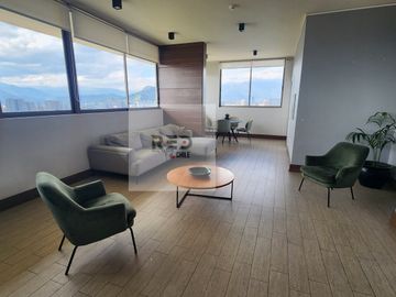 Se vende lindo departamento en Parque de Los Reyes