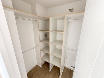 Departamento 3D/2B con terraza y vista al parque - Parque Los Reyes