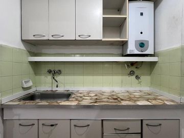 Monoambiente Con Cocina Independiente | Excelente Ubicación