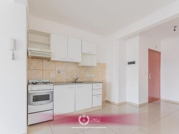 Alquiler monoambiente 39m² nuevo con balcón al contrafrente con AA muy luminoso en Flores Norte