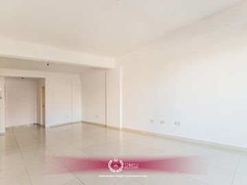 Alquiler monoambiente 39m² nuevo con balcón al contrafrente con AA muy luminoso en Flores Norte