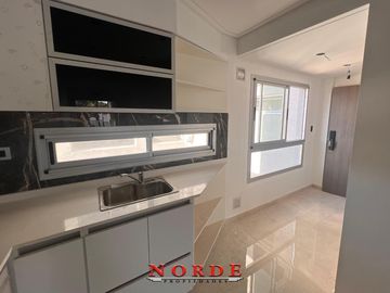 VENTA • LINIERS • MONOAMBIENTE • A ESTRENAR • BALCON • CATEGORIA