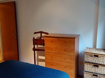 Disponible departamento en alquiler amoblado 3 ambientes en Belgrano con cochera fija cubierta!