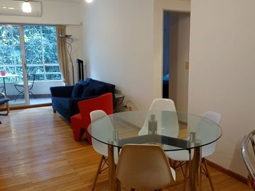 Disponible departamento en alquiler amoblado 3 ambientes en Belgrano con cochera fija cubierta!