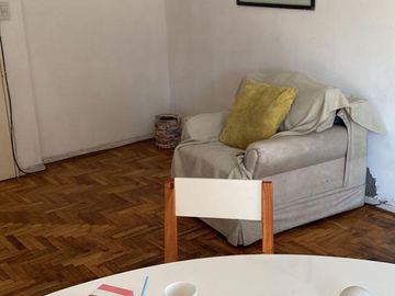 Departamento 2 ambientes en Almagro con balcón- Amoblado - Alquiler Temporario -