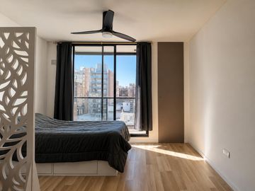 VENTA: Departamento monoambiente con balcón en Centro,  Rosario.