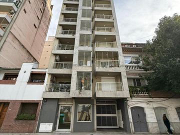 Departamento monoambiente con cochera en el Centro de Rosario