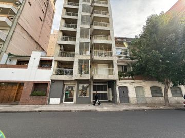 Departamento monoambiente con cochera en el Centro de Rosario