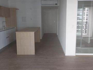 Alquiler Departamento 2 ambientes tipo loft en Quartier del Bajo, con cochera y amenities