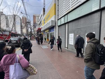 * * * * * Flagship Store -  Flores Rivadavia 6500 - Local 756 m2
