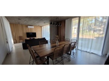 VENTA Y ALQUILER TEMPORADA 2027 CASA EN BARRIO PIONEROS