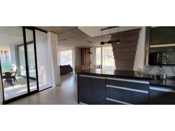 VENTA Y ALQUILER TEMPORADA 2027 CASA EN BARRIO PIONEROS