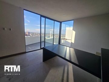 CASA A ESTRENAR CON ALBERCA EN VENTA EN CLUB DE GOLF, LA LOMA