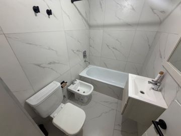 DEPARTAMENTO 2 AMBIENTES EN CHACARITA