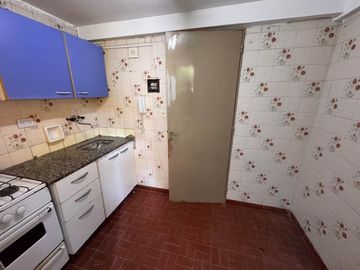 VENTA DEPARTAMENTO 3 AMBIENTES FLORES BALCON