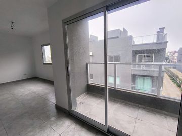 DEPARTAMENTO MONOAMBIENTE  SAN JUSTO COCHERA