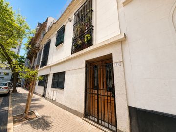 VENTA PH 207 MTS. C/QUINCHO Y BALCON.FLORES