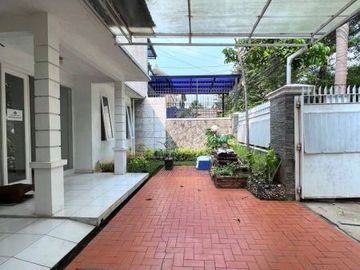 DIJUAL RUMAH di Jl BACANG / GANDARIA, KEBAYORAN BARU, JAKSEL