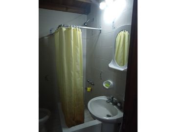 VENTA EN BLOCK 4 DEPARTAMENTOS MAS CHALET