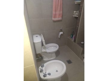 VENTA EN BLOCK 4 DEPARTAMENTOS MAS CHALET