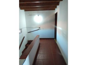 VENTA EN BLOCK 4 DEPARTAMENTOS MAS CHALET
