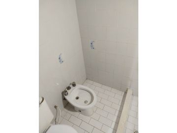 VENTA EN BLOCK 4 DEPARTAMENTOS MAS CHALET
