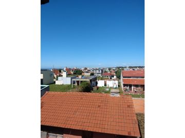 VENTA EN BLOCK 4 DEPARTAMENTOS MAS CHALET