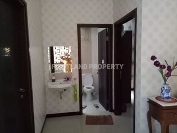 Rumah eksklusif bebas banjir di Banyumanik