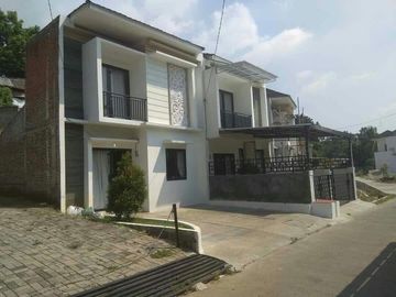 Rumah mewah 2 lantai dipusat kota bogor