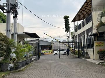 Rumah 2 Lantai Nyaman Di Perumahan Lumbung Padi Merah Cimahi