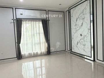 Rumah 2 Lantai Nyaman Di Perumahan Lumbung Padi Merah Cimahi