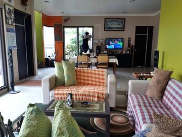 Rumah Lux di Setiabudi Regency Dekat Ledeng Geger Kalong