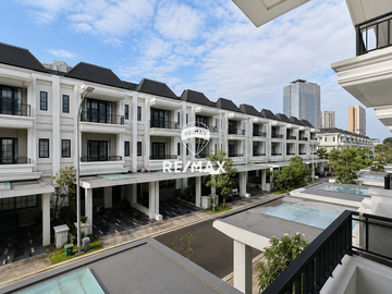 TURUN HARGA DIJUAL CEPAT! Rumah 3 Lantai Cluster Winona, Alam Sutera